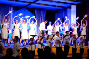 Musical AG der Mittel- und Oberstufe „Das Weiße Rössl“ aus dem Schuljahr 2014/15